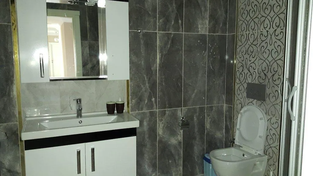 Defne Gold Suite Hotel Trabzon 4*,